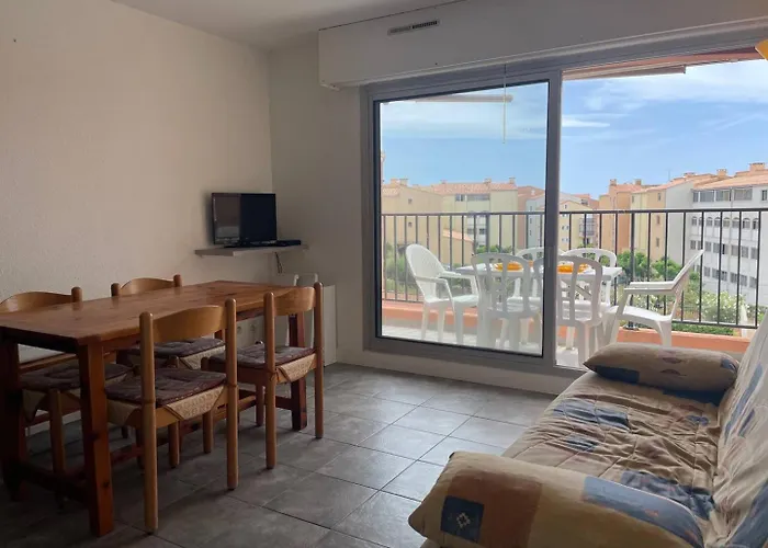 057 3 Pieces - Avec Piscine - Proche Mole Apartment *